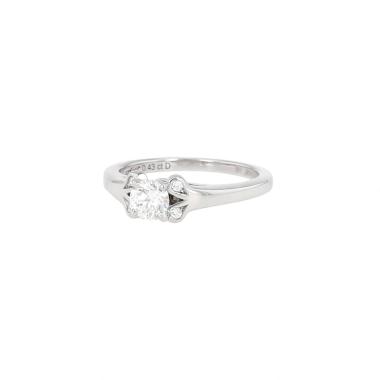 Sortija Cartier Ballerine de platino y diamantes
