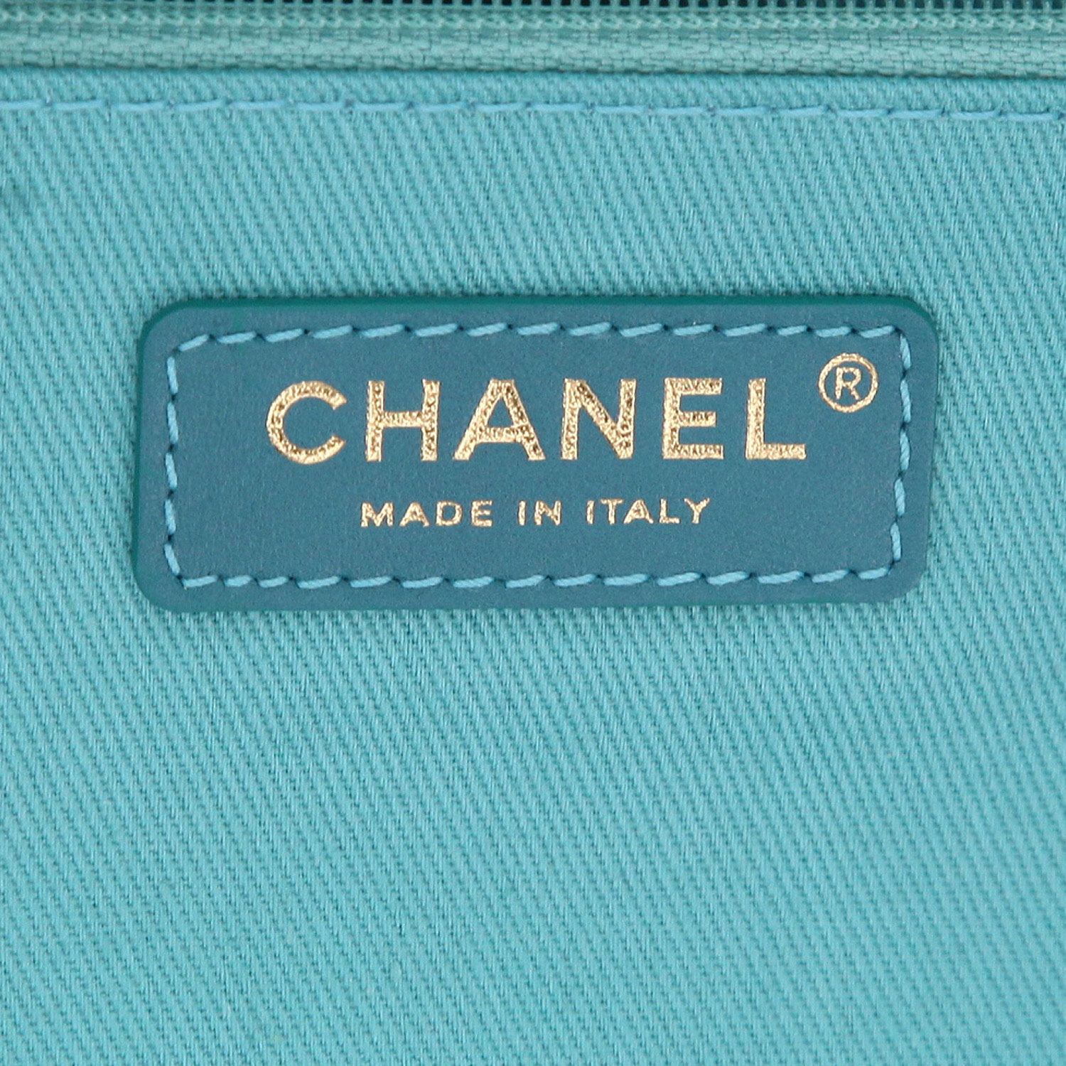 Shopping bag Chanel  Deauville in tela blu e pelle blu - Detail D2