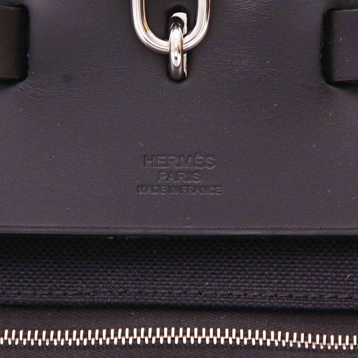Hermès  Herbag weekend bag  in black canvas  and black leather - Detail D2