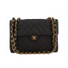 Chanel  Timeless Jumbo handbag  in black quilted grained leather - 360 thumbnail