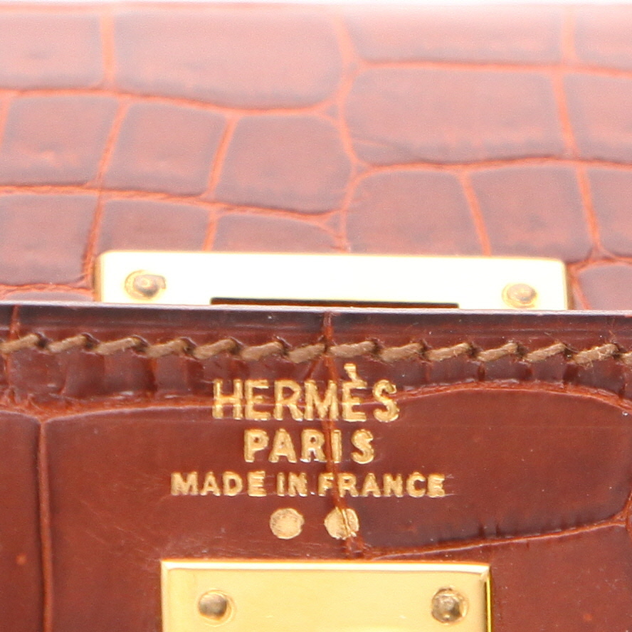 Bolso de mano Hermès  Kelly 20 cm en cocodrilo niloticus marrón - Detail D2