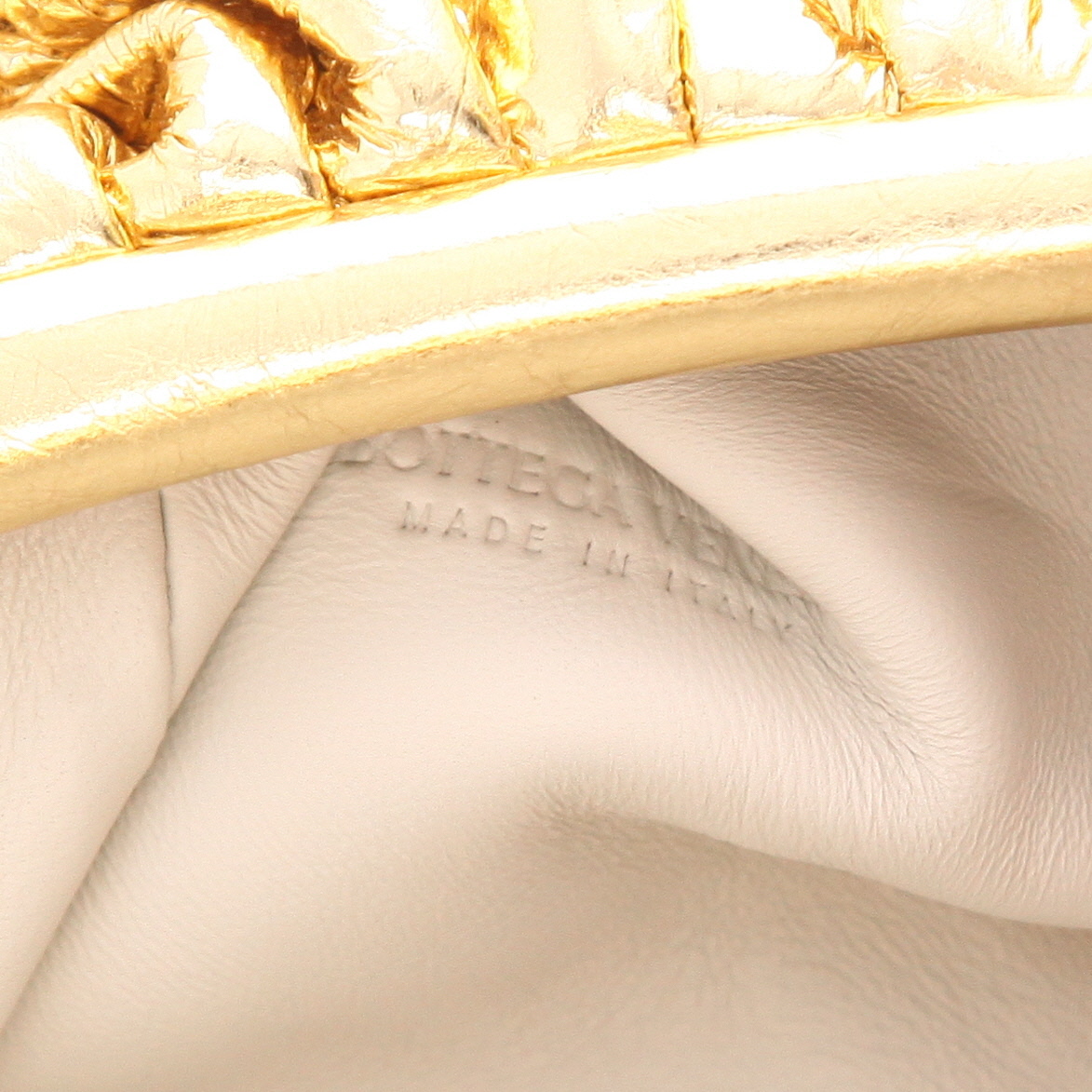 Borsa/pochette Bottega Veneta  Pouch in pelle dorata - Detail D2