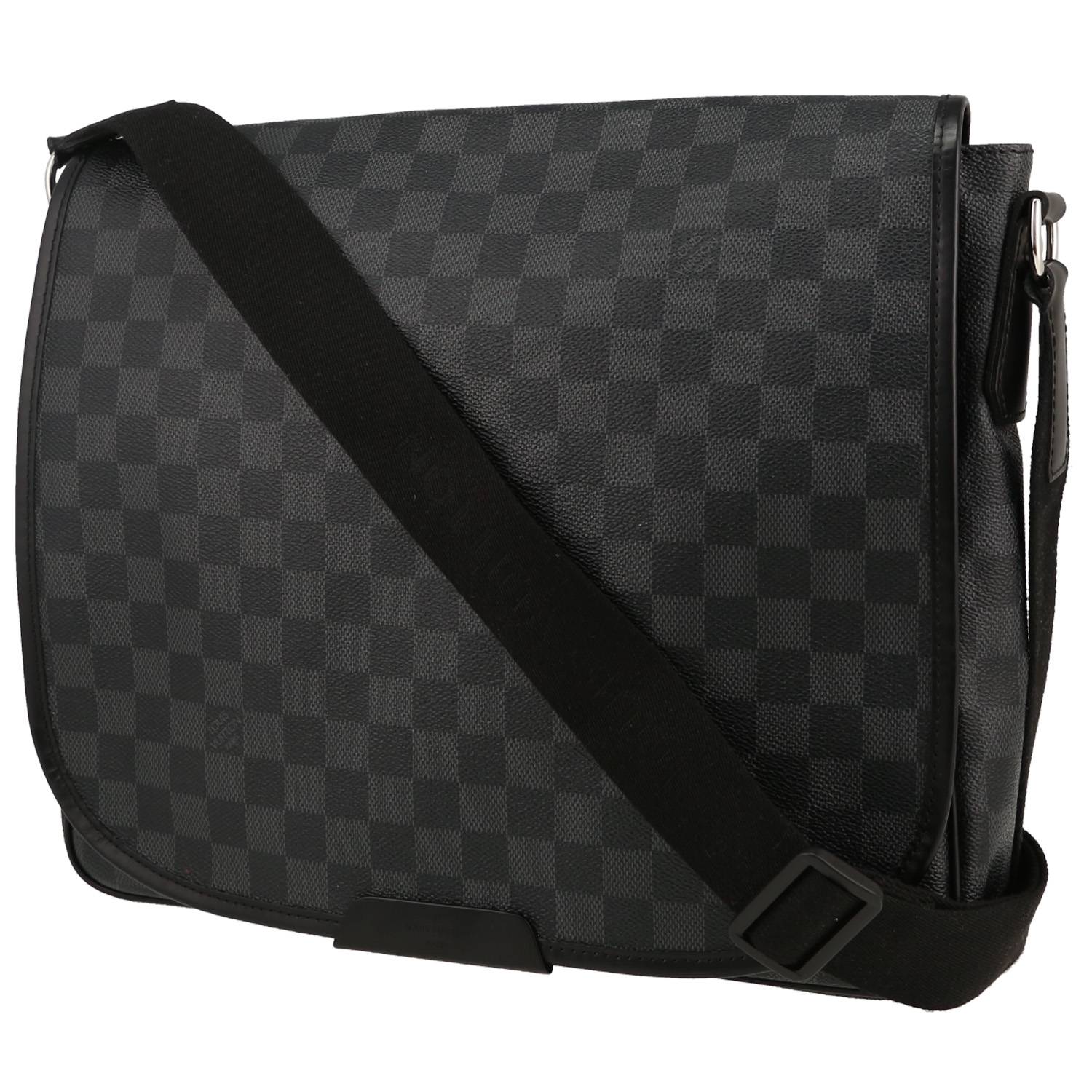Sac Bandoulière Louis Vuitton Daniel Damier Graphite Occasion Sac Bandoulière Louis Vuitton Daniel Damier Graphite Occasion