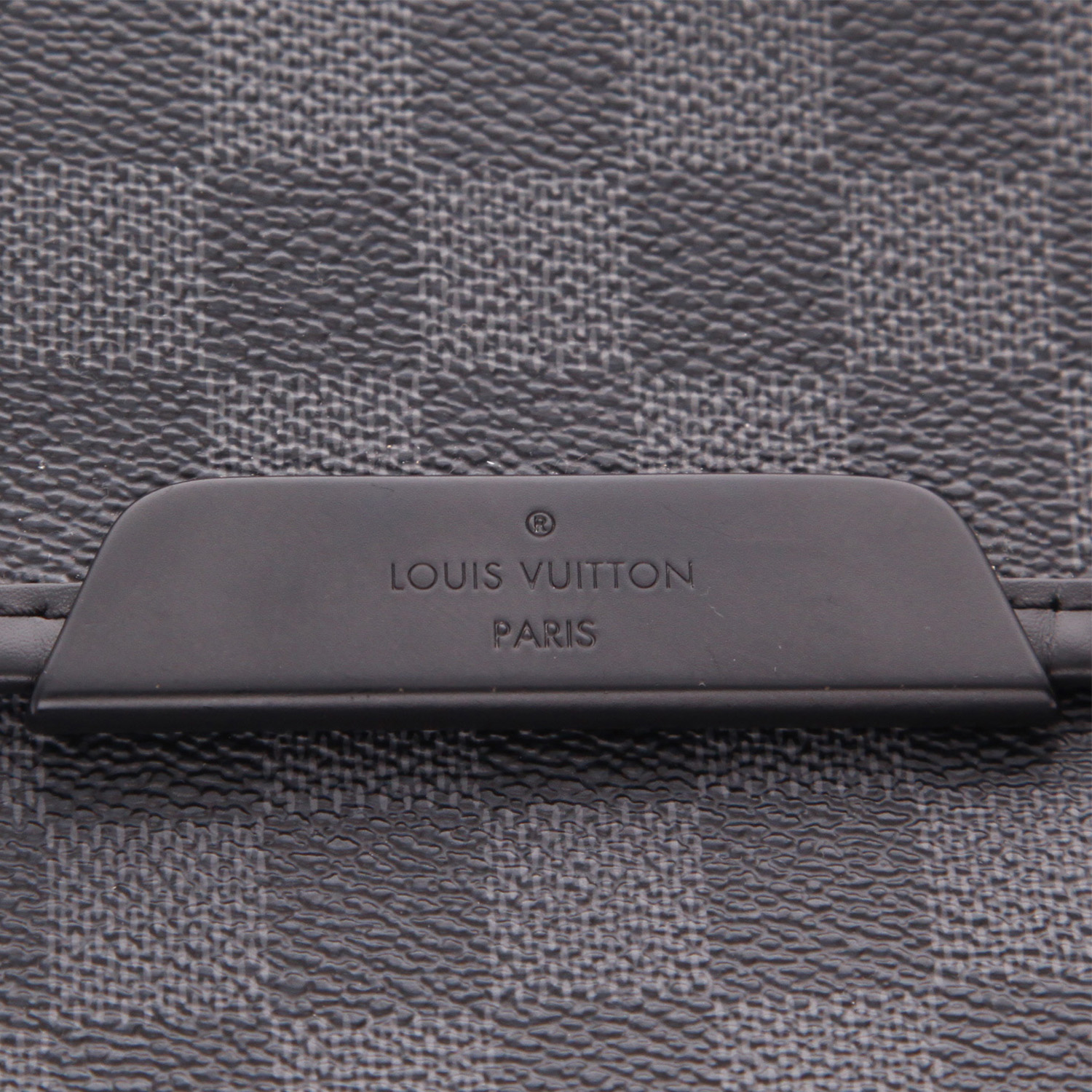 Bolso bandolera Louis Vuitton «Daniel» de lona Damier Graphite y piel gris - Detail D2