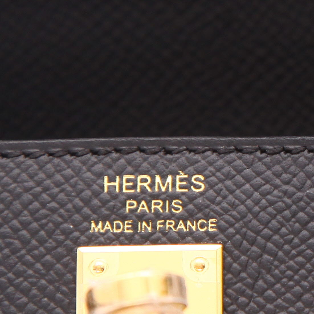 Hermès  Kelly 25 cm handbag  in black epsom leather - Detail D2