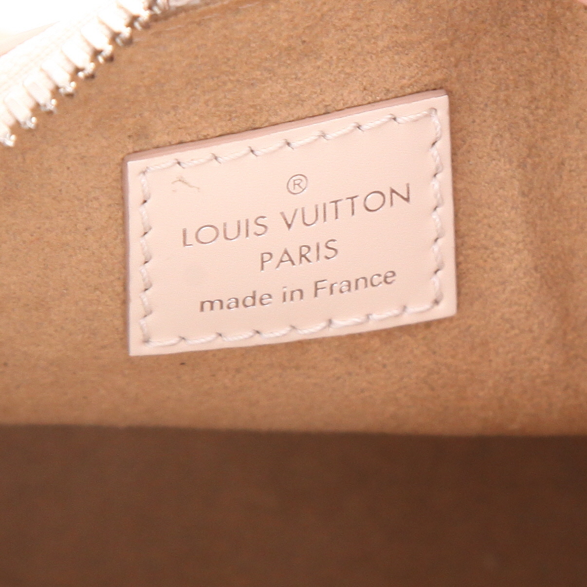 Borsa Louis Vuitton  Alma Nano  in pelle Epi bianca - Detail D2