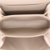 Bolso bandolera Celine  Triomphe en cuero beige - Detail D3 thumbnail