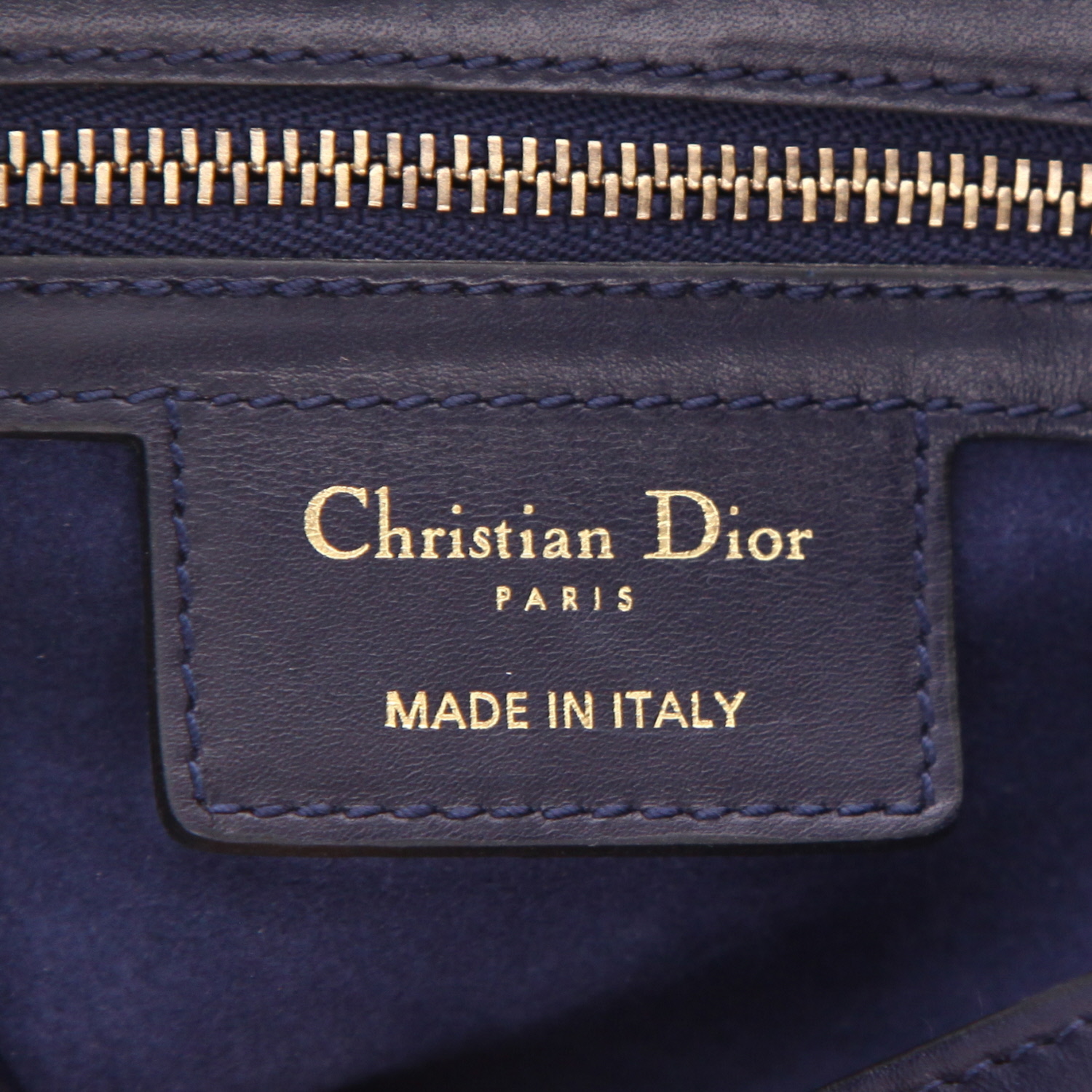 Dior  Saddle medium model  handbag  in navy blue smooth leather - Detail D2