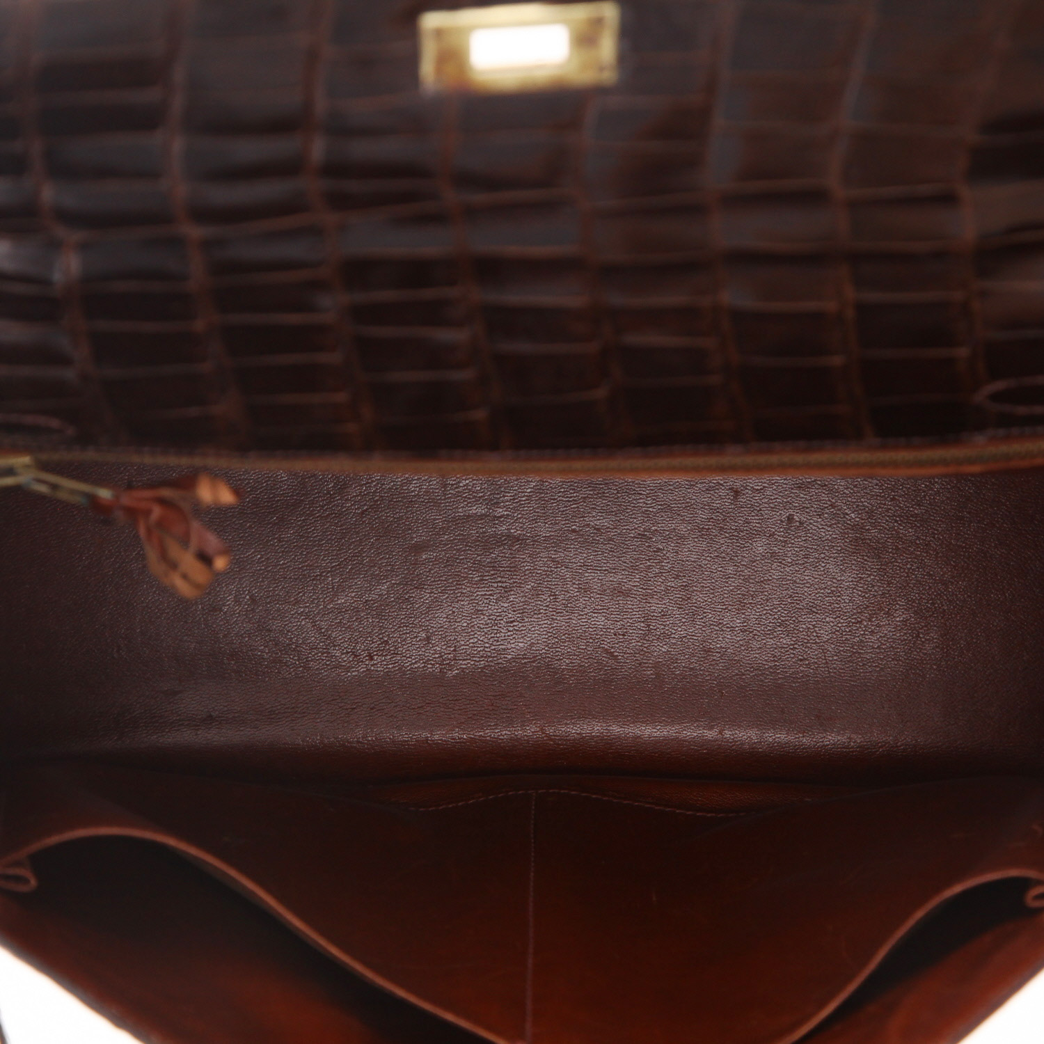 Hermès  Kelly 32 cm handbag  in brown porosus crocodile - Detail D3
