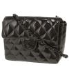 Chanel  Mini Carré handbag  in black patent quilted leather - 00pp thumbnail