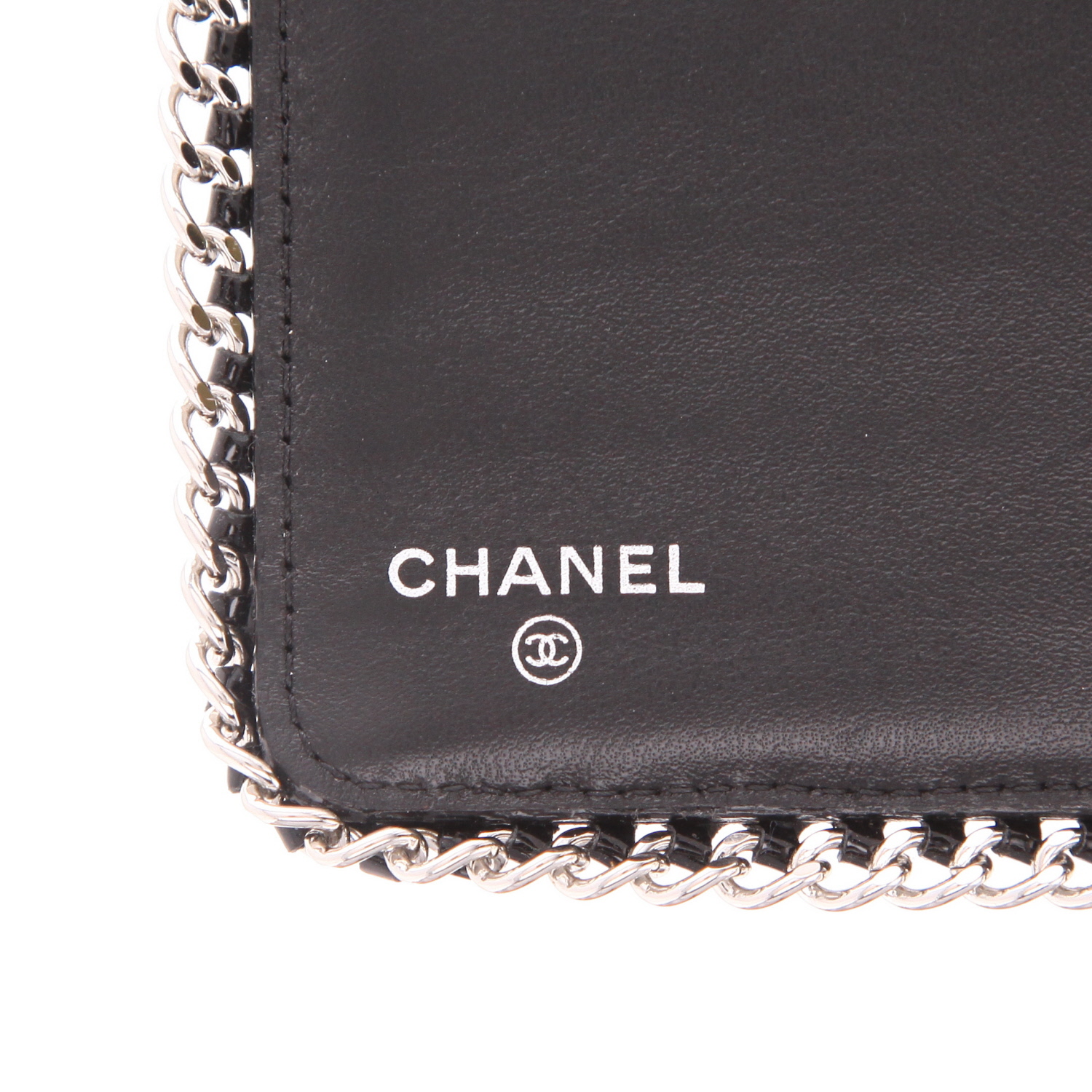 Billetera Chanel   en charol negro - Detail D2