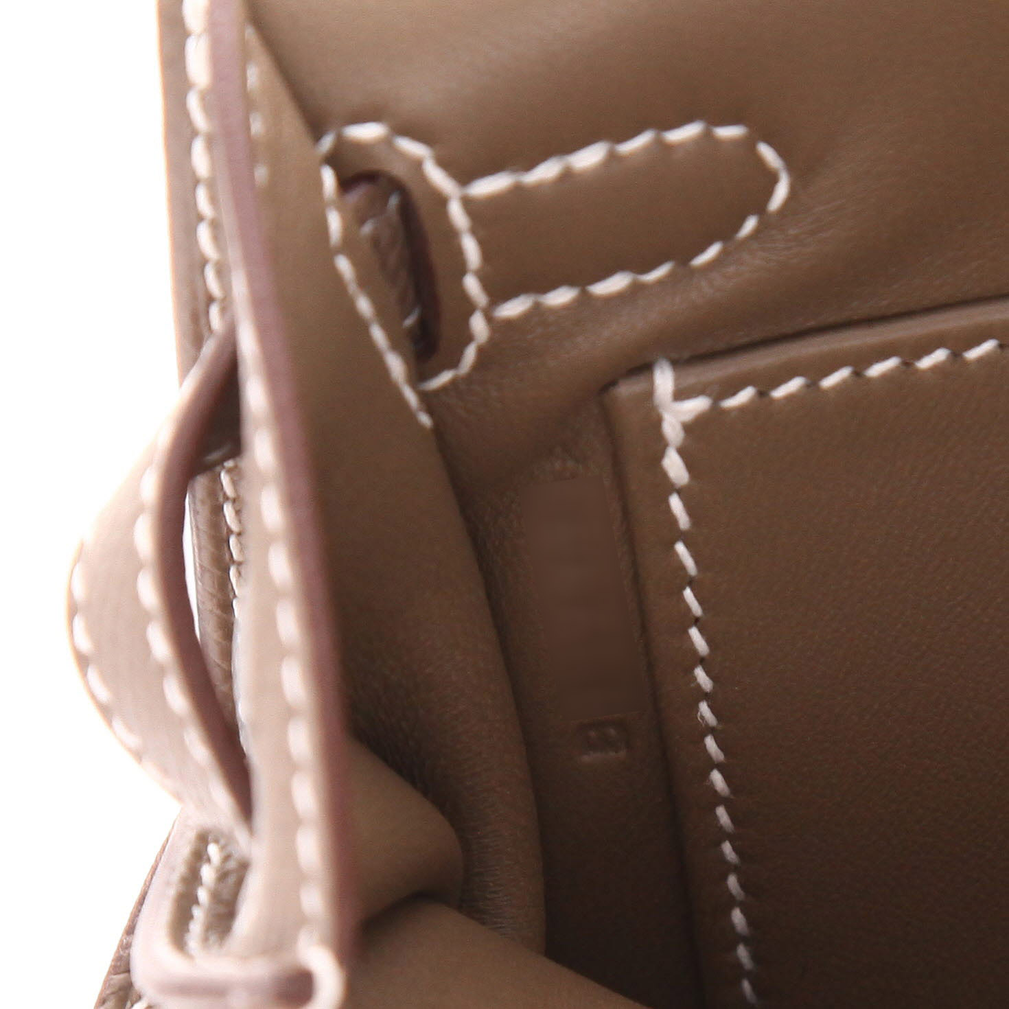 Hermès  Kelly 20 cm handbag  in etoupe epsom leather - Detail D4