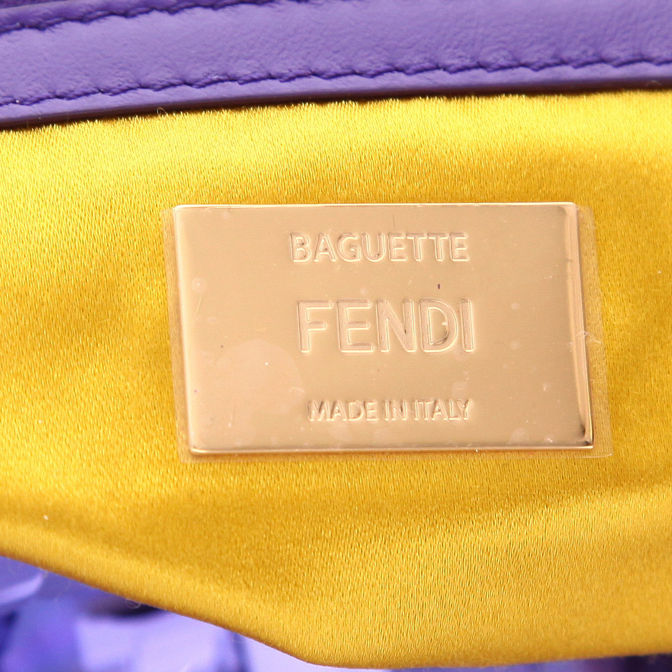 Fendi  Baguette shoulder bag  in purple canvas and leather - Detail D2