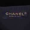 Bolso de mano Chanel   en denim azul - Detail D2 thumbnail