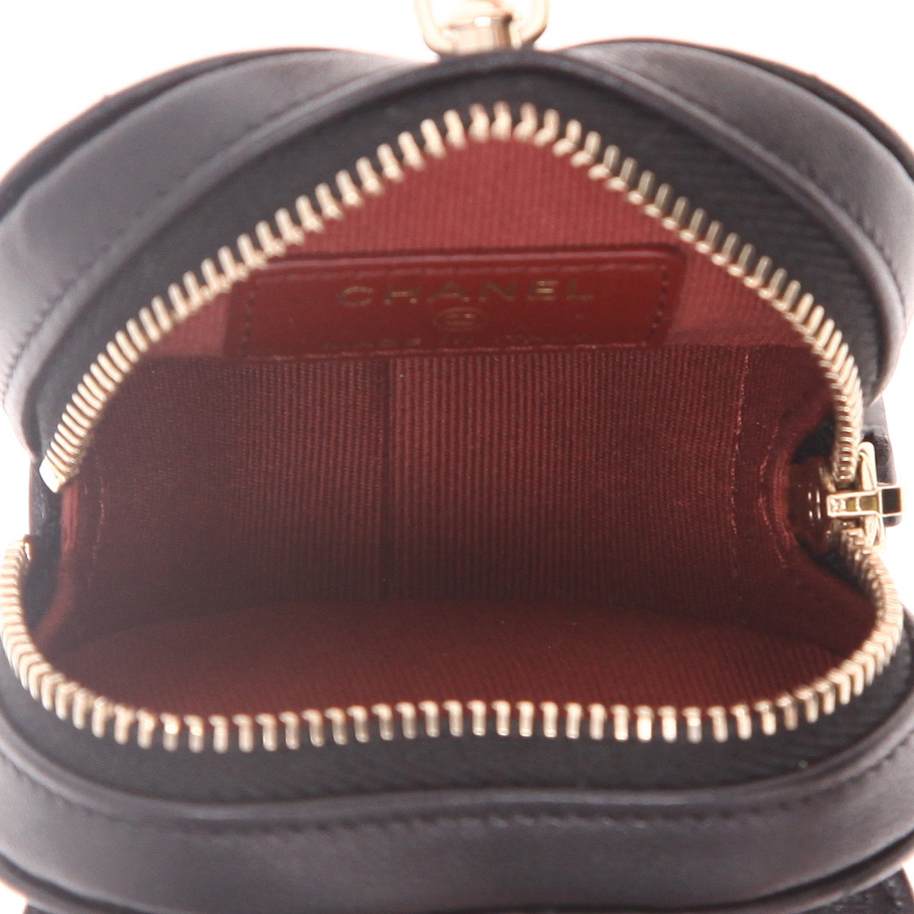 Bolso bandolera Chanel  Heart bag mini  en cuero acolchado negro - Detail D3