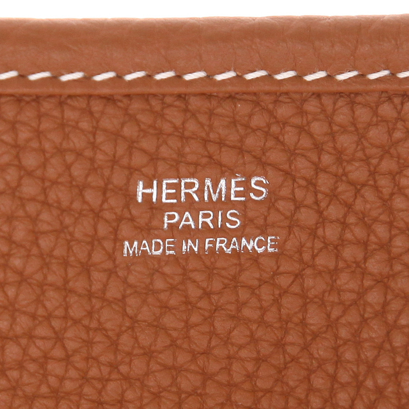Bolso bandolera Hermès  Evelyne modelo grande  en cuero togo color oro - Detail D2