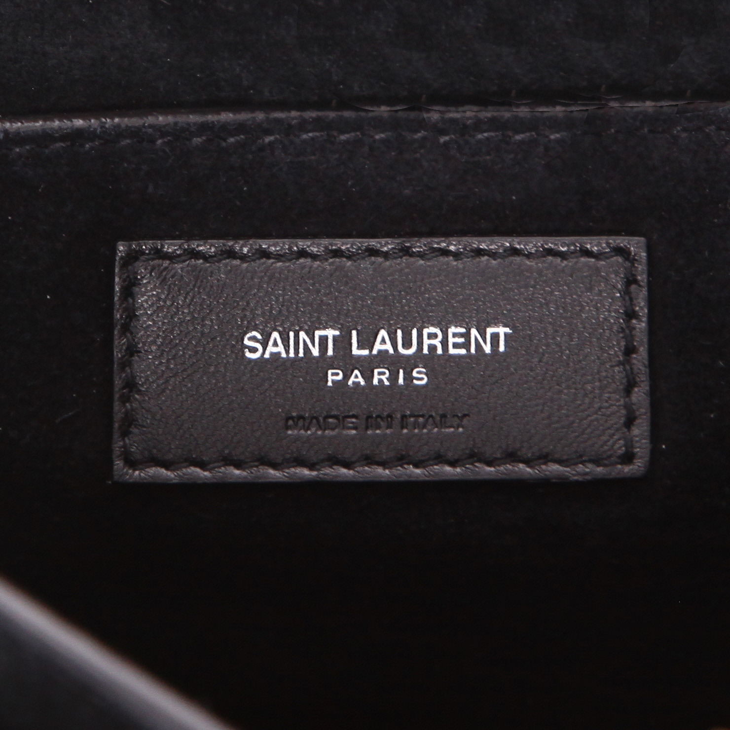 Sac bandoulière Saint Laurent  Sunset grand modèle  en cuir noir - Detail D2
