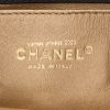 Bolso de mano Chanel  Boy en cuero negro y dorado - Detail D2 thumbnail