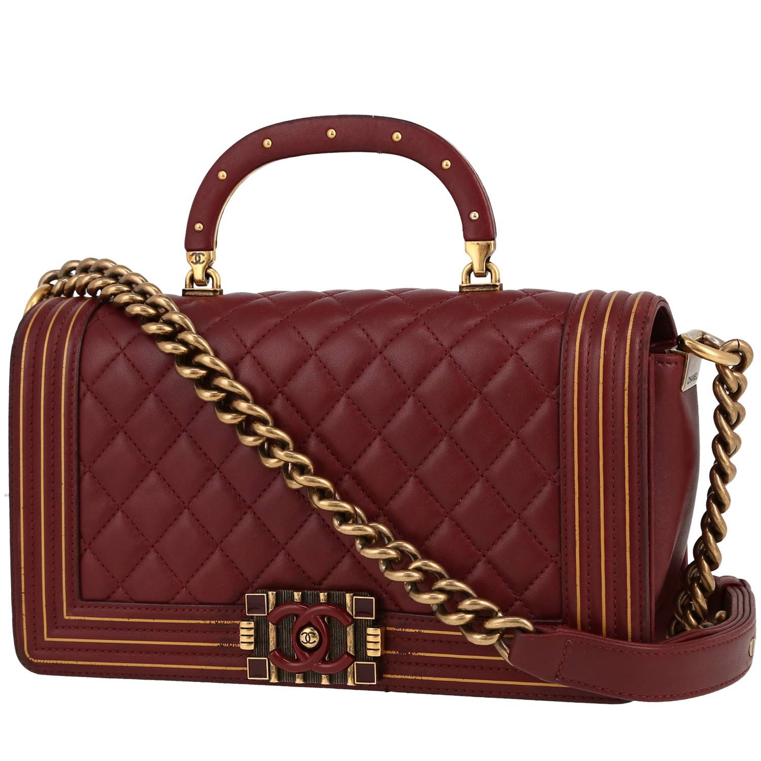 Chanel Boy shoulder bag in burgundy quilted leather