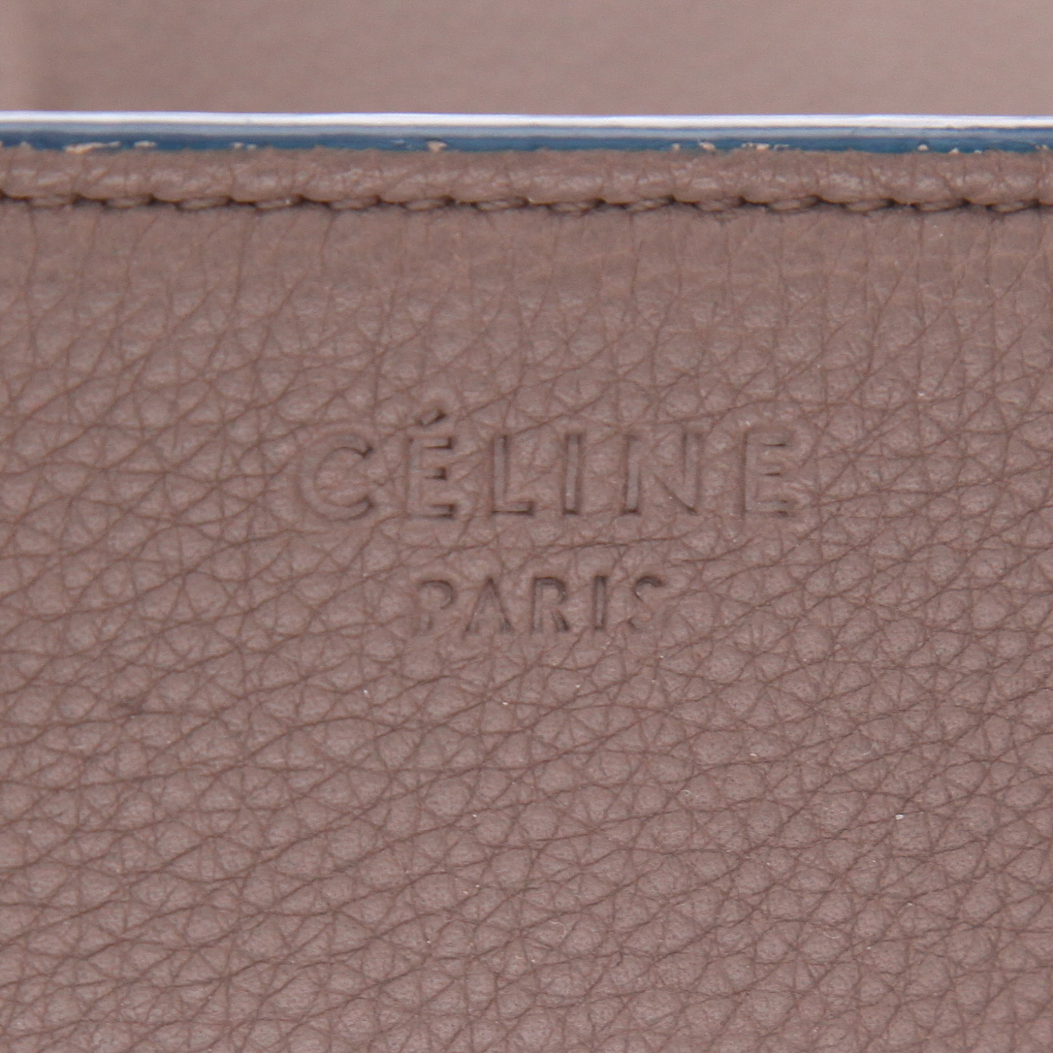 Sac cabas Celine  Phantom en cuir taupe - Detail D2