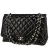 Chanel  Timeless Maxi Jumbo handbag  in black patent quilted leather - 00pp thumbnail