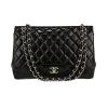 Chanel  Timeless Maxi Jumbo handbag  in black patent quilted leather - 360 thumbnail