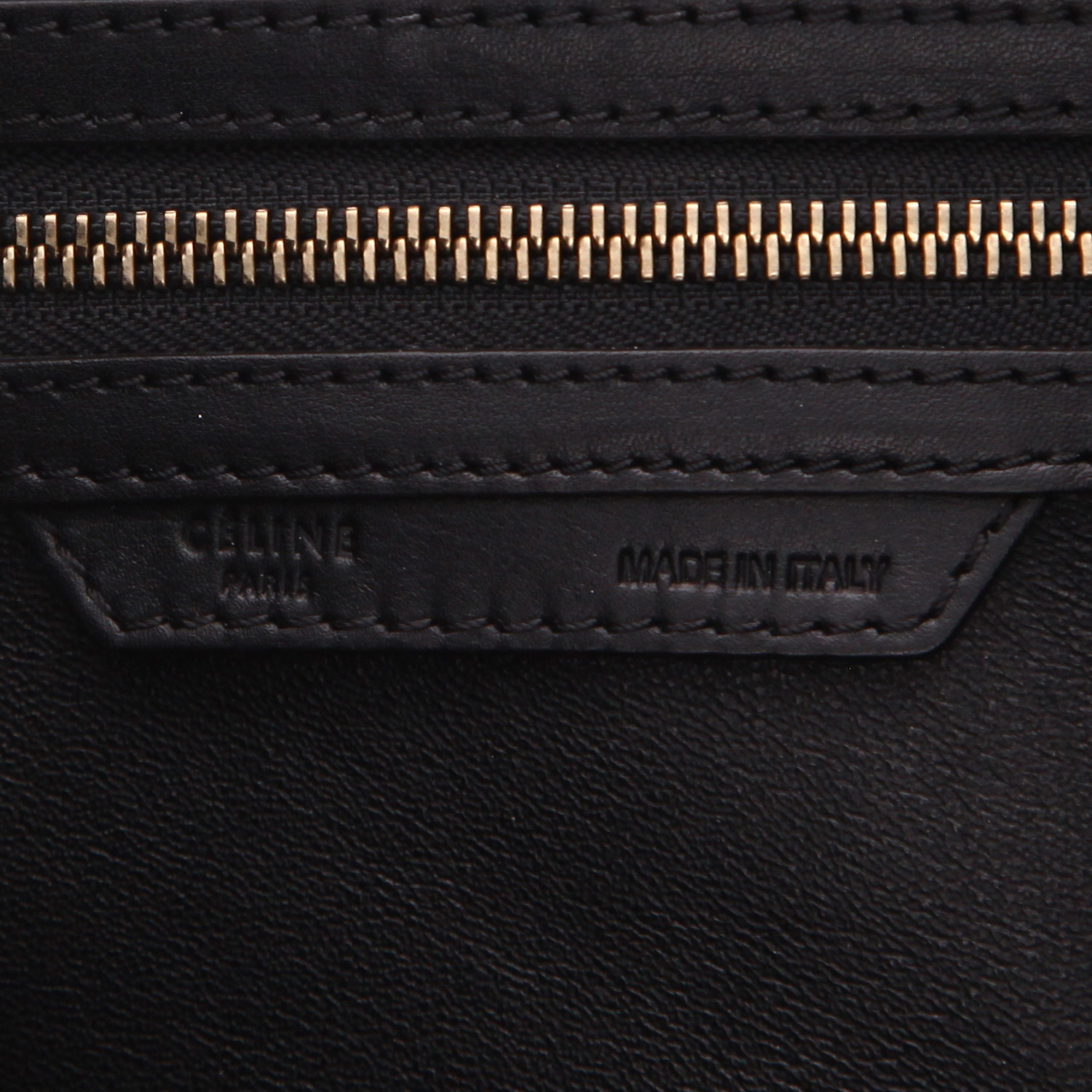 Sac à main Celine  Luggage Mini en cuir lisse noir - Detail D2