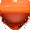 Bolso de mano Hermès  Kelly 28 cm en avestruz naranja - Detail D3 thumbnail