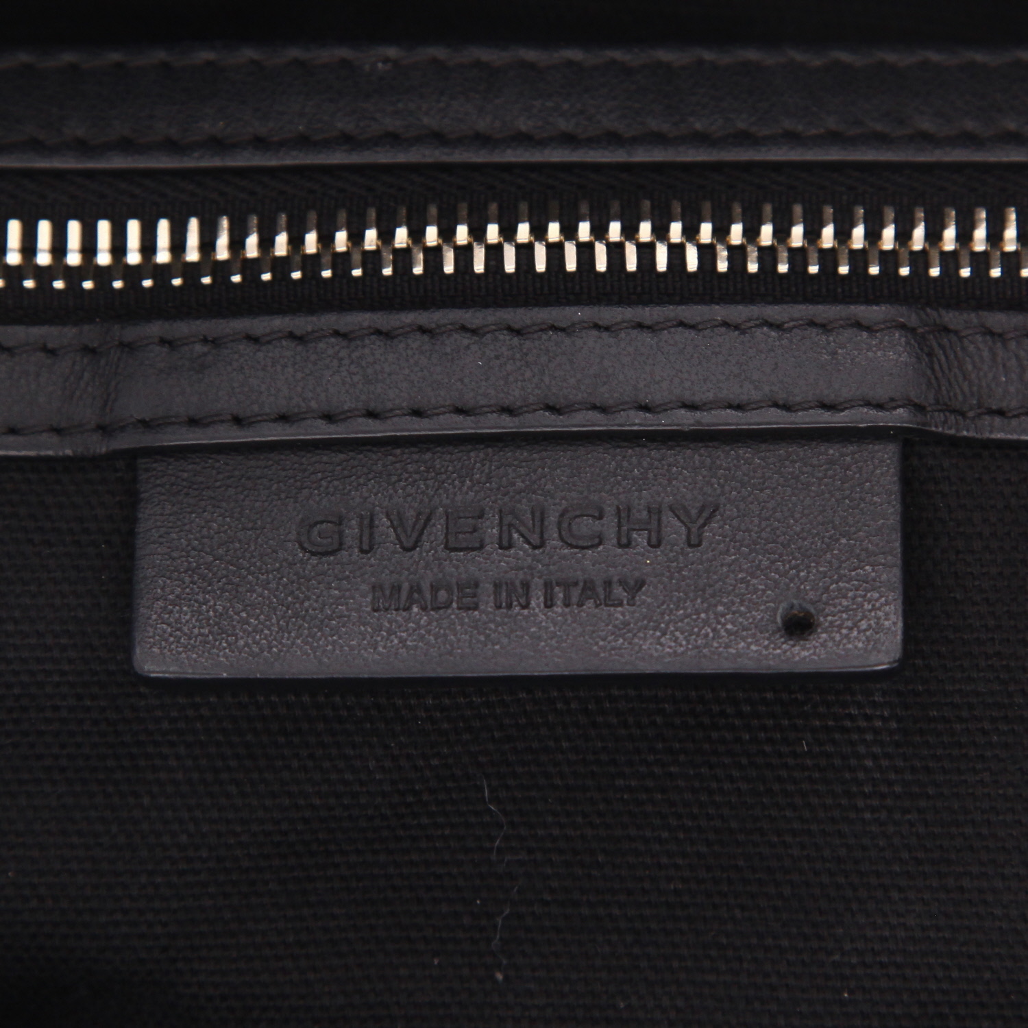 Bolso bandolera Givenchy  Pandora en nubuck y cuero negro - Detail D2