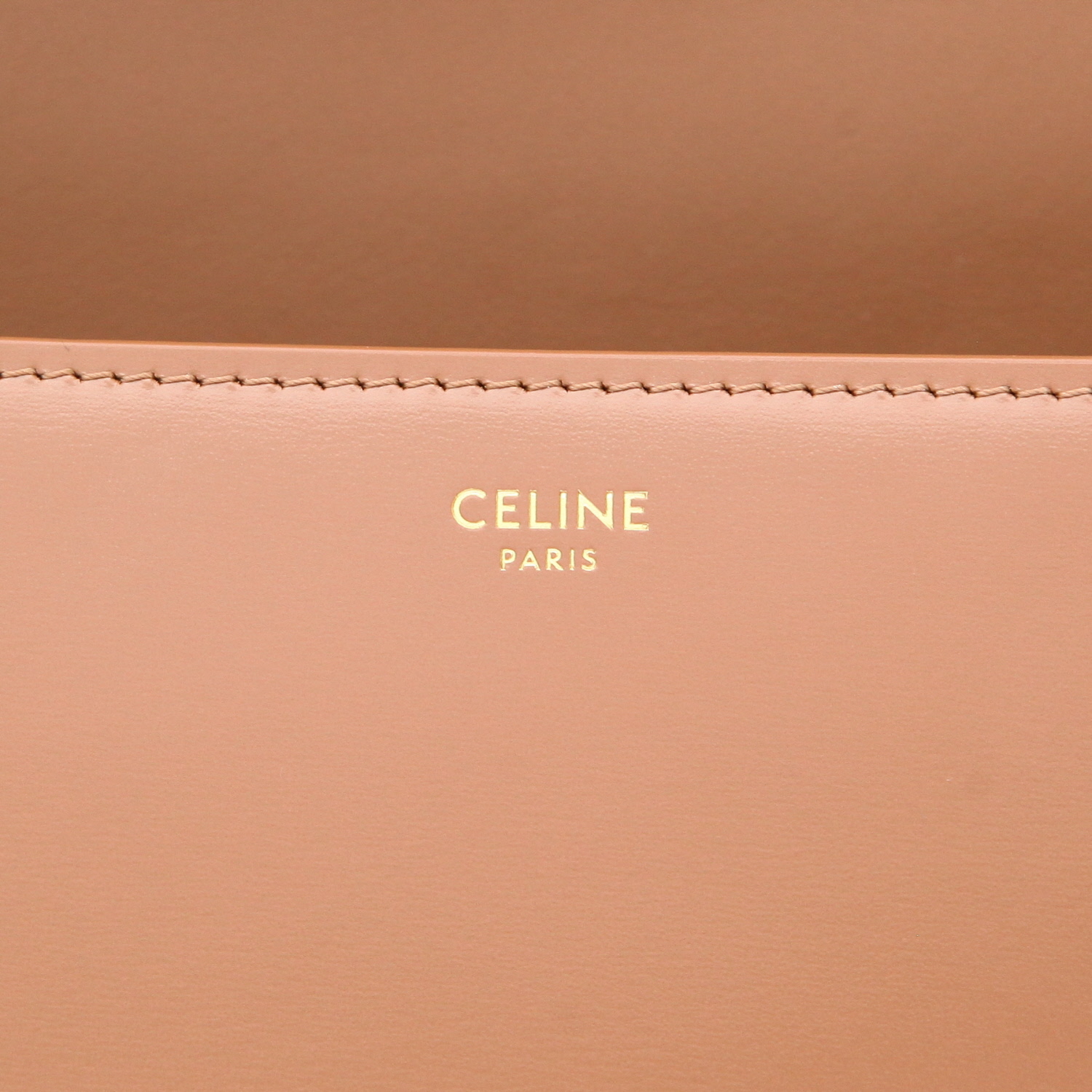 Bolso bandolera Celine  Triomphe en cuero marrón - Detail D2