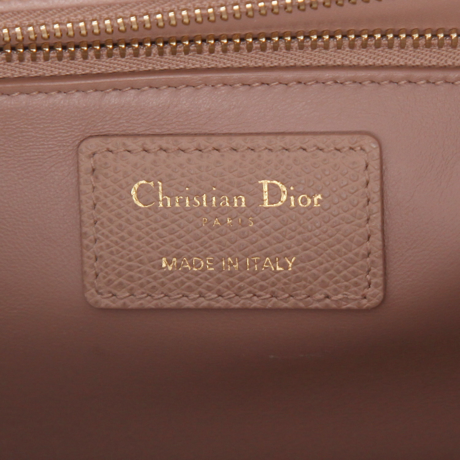Sac à main Dior  30 Montaigne en cuir grainé rose-poudre - Detail D2