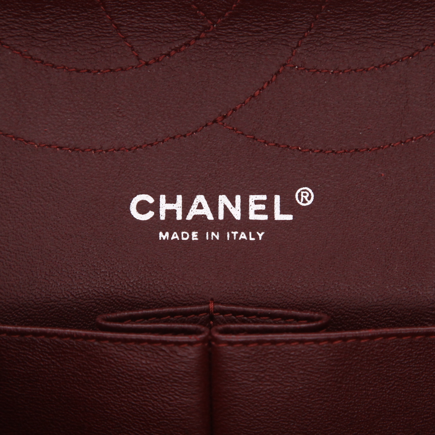 Sac à main Chanel 2.55 en cuir matelassé noir - Detail D2