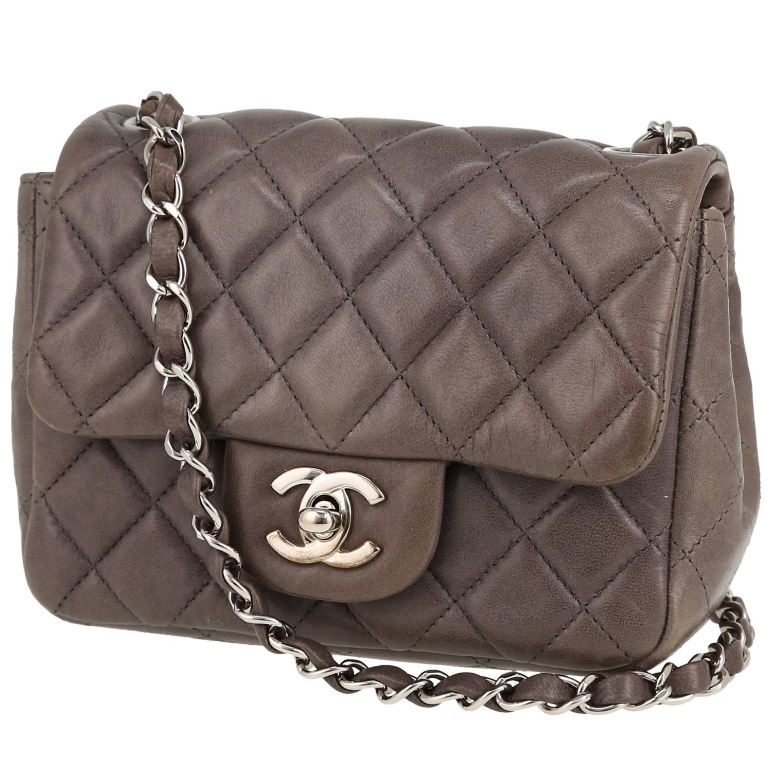 Chanel Timeless Mini handbag in grey quilted leather
