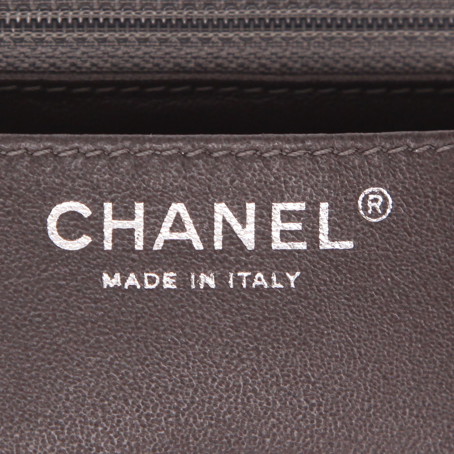 Borsa Chanel  Timeless Mini in pelle trapuntata grigia - Detail D2