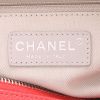 Sac à main Chanel  Timeless en cuir grainé matelassé rose - Detail D2 thumbnail