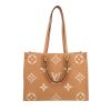 Shopping bag Louis Vuitton  Onthego modello medio  in pelle monogram con stampa bicolore beige e rosa - 360 thumbnail