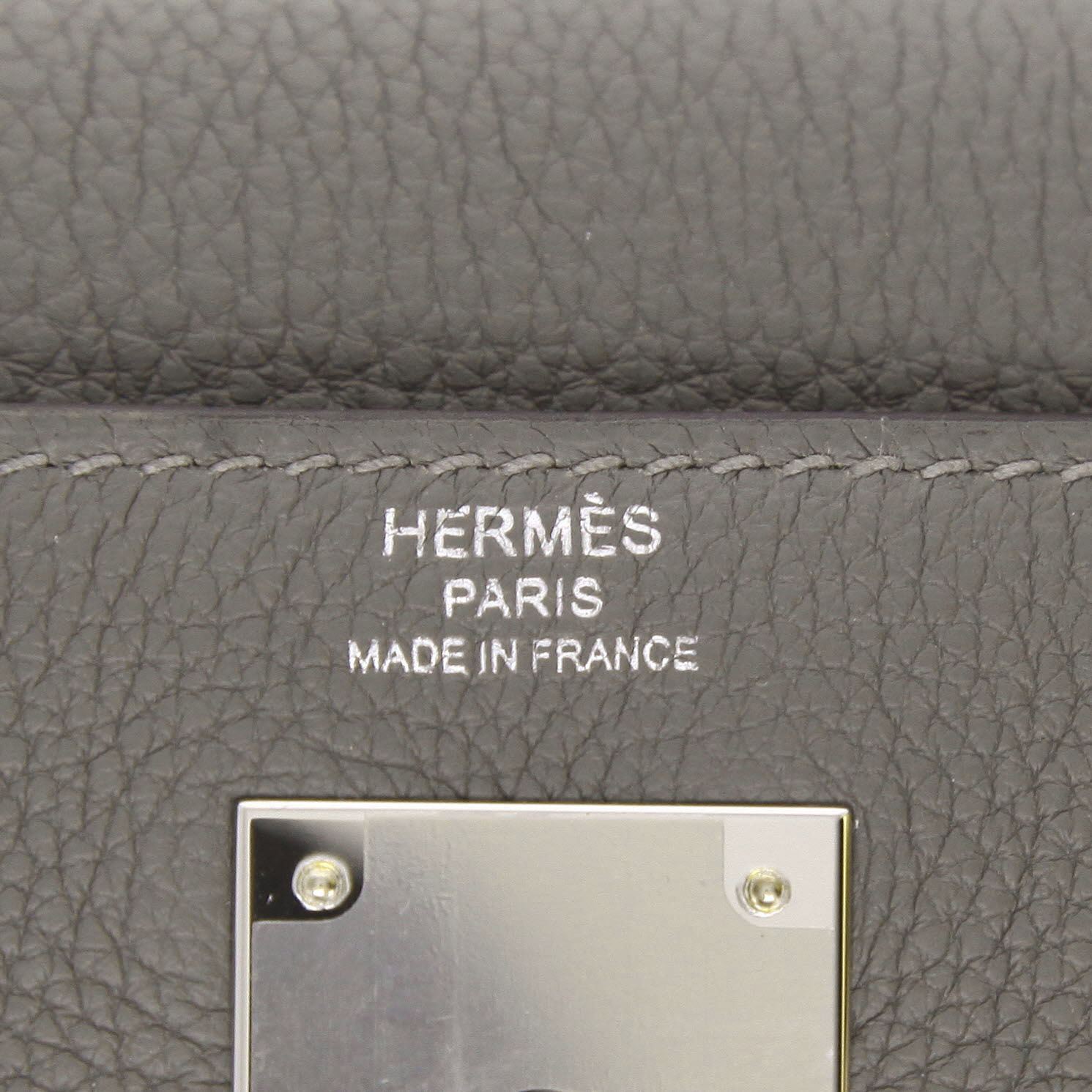Sac à main Hermès  Kelly 28 cm en cuir togo Gris Meyer - Detail D2