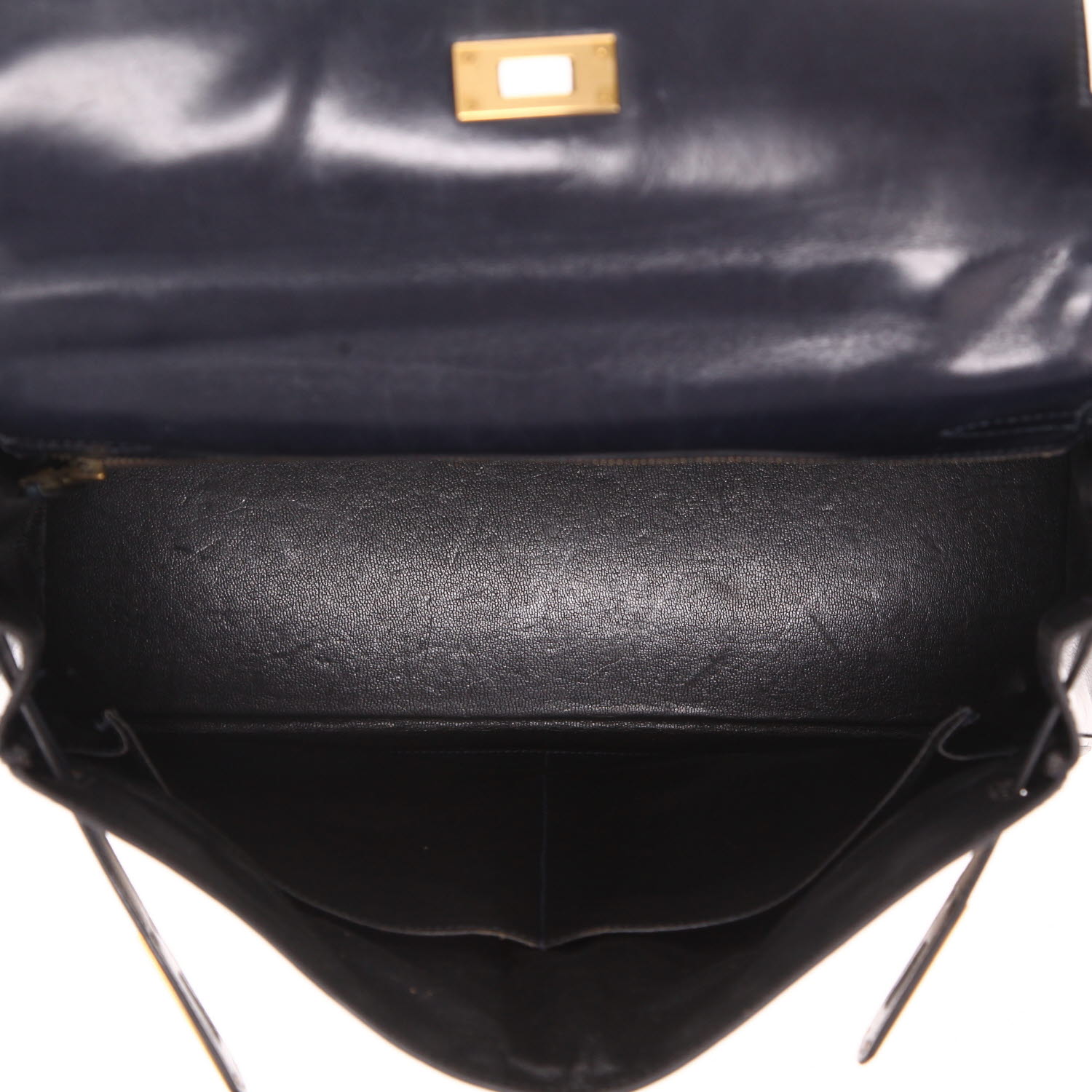 Bolso de mano Hermès  Kelly 32 cm en cuero box azul marino y lona beige - Detail D3