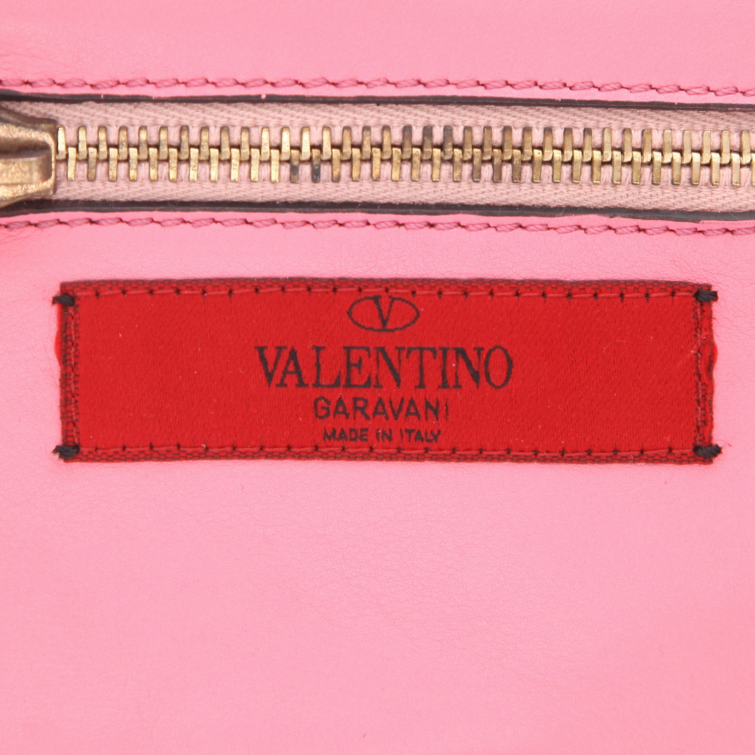 Valentino Garavani  Rockstud small model  shoulder bag  in pink leather - Detail D2