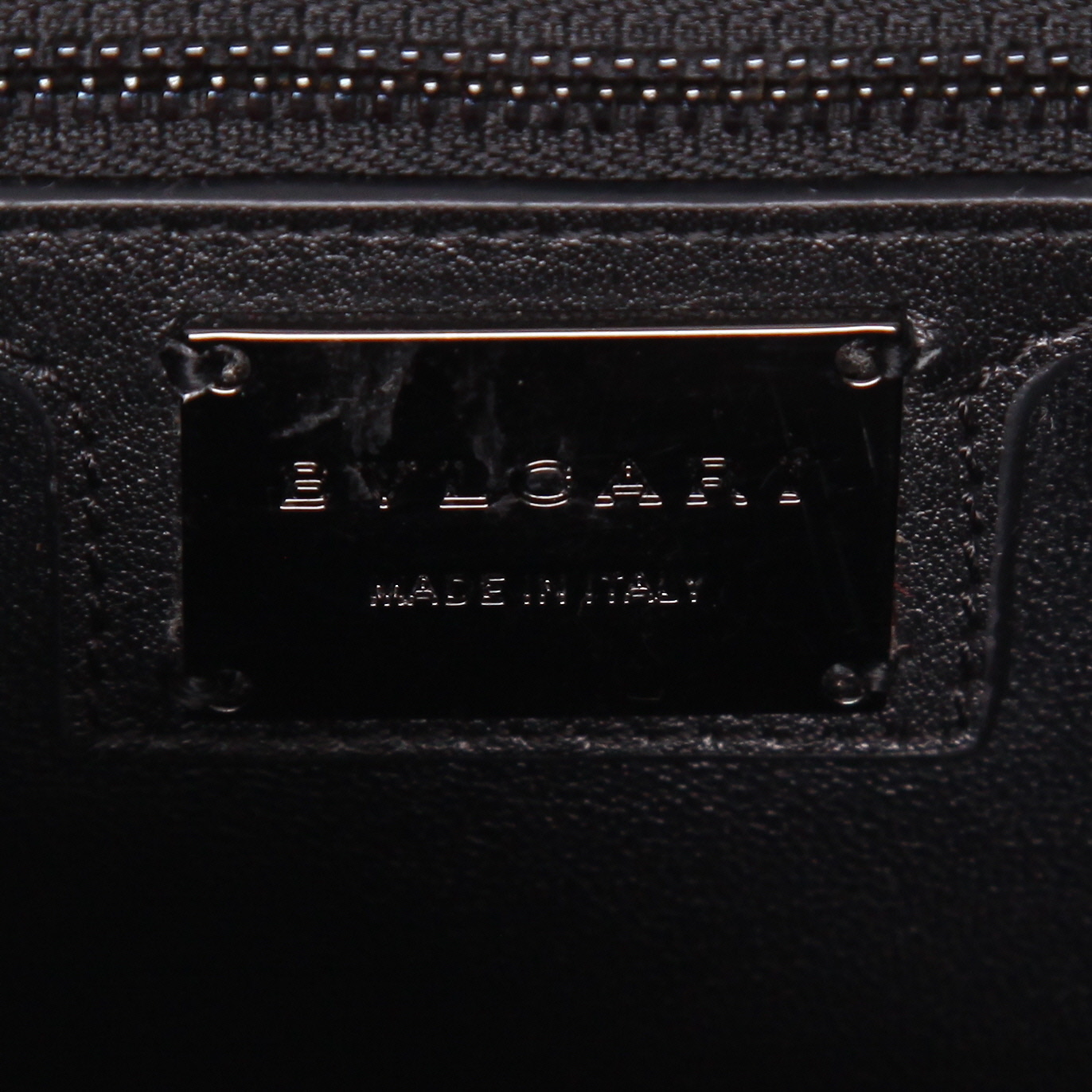 Sac à main Bulgari  Serpenti en cuir noir - Detail D2