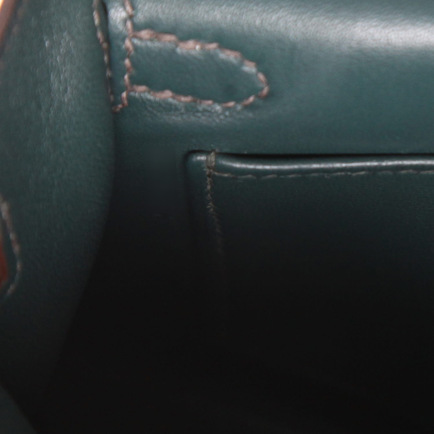 Hermès  Kelly 20 cm handbag  in grey epsom leather - Detail D4