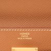 Bolso/bolsito Hermès  Kelly To Go en cuero epsom color oro - Detail D2 thumbnail