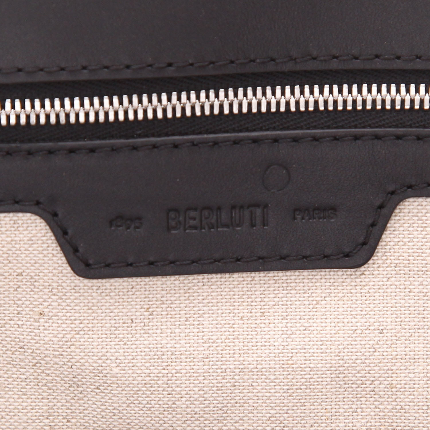 Bolso Cabás Berluti  Toujours en cuero marrón - Detail D2