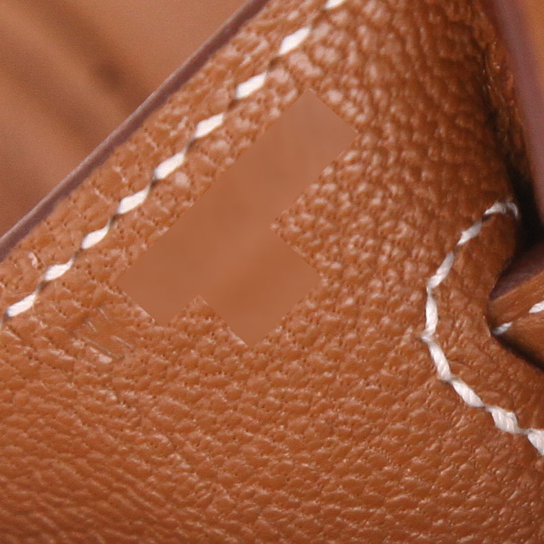 Hermès  Birkin 25 cm handbag  in gold togo leather - Detail D4