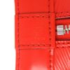 Bolso bandolera Louis Vuitton   en cuero Epi rojo - Detail D2 thumbnail