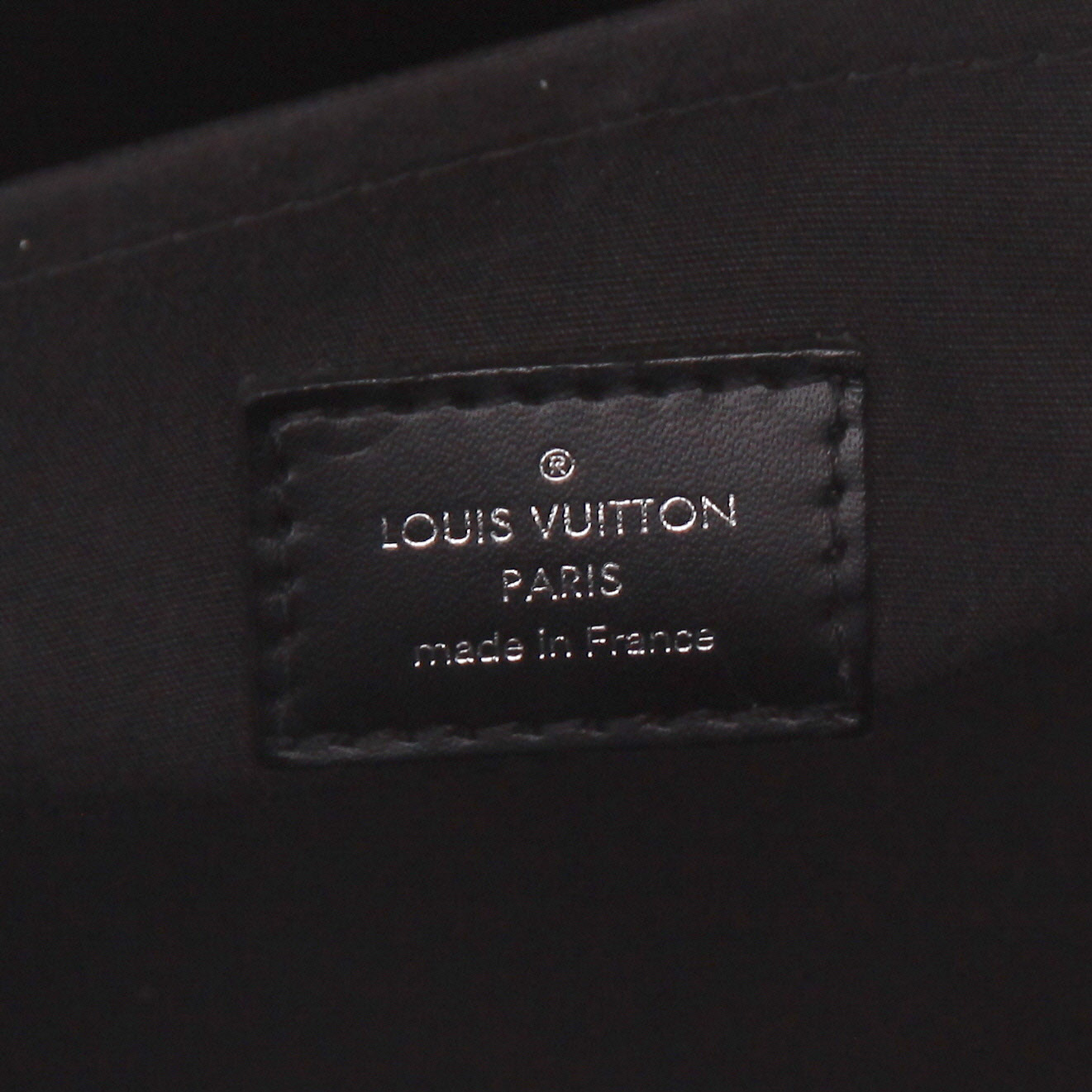 Bolso para llevar al hombro Louis Vuitton  Madeleine en cuero Epi negro - Detail D2