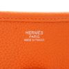 Bolso bandolera Hermès  Evelyne en cuero togo naranja - Detail D2 thumbnail