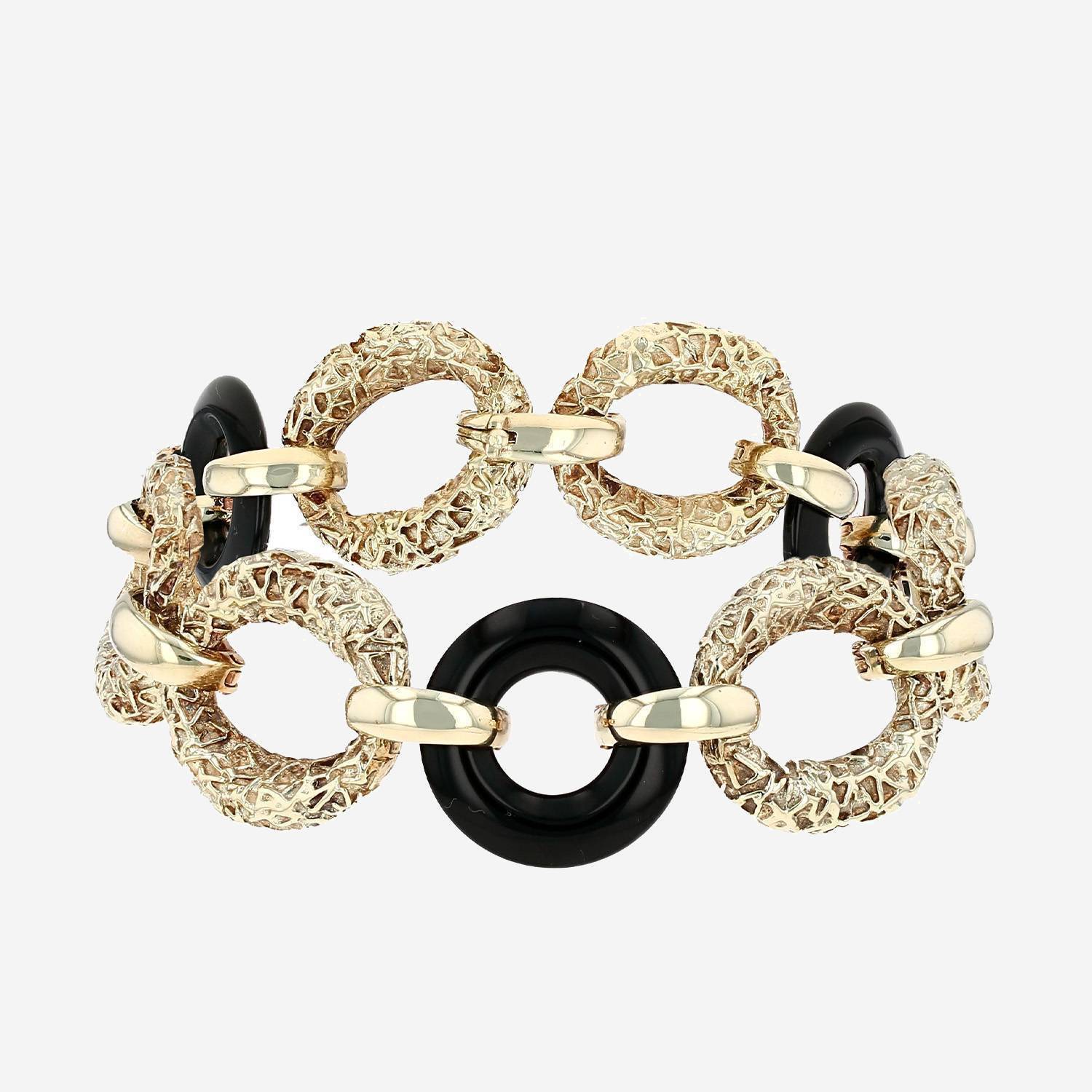 Vintage  bracelet in 14 carats yellow gold and onyx