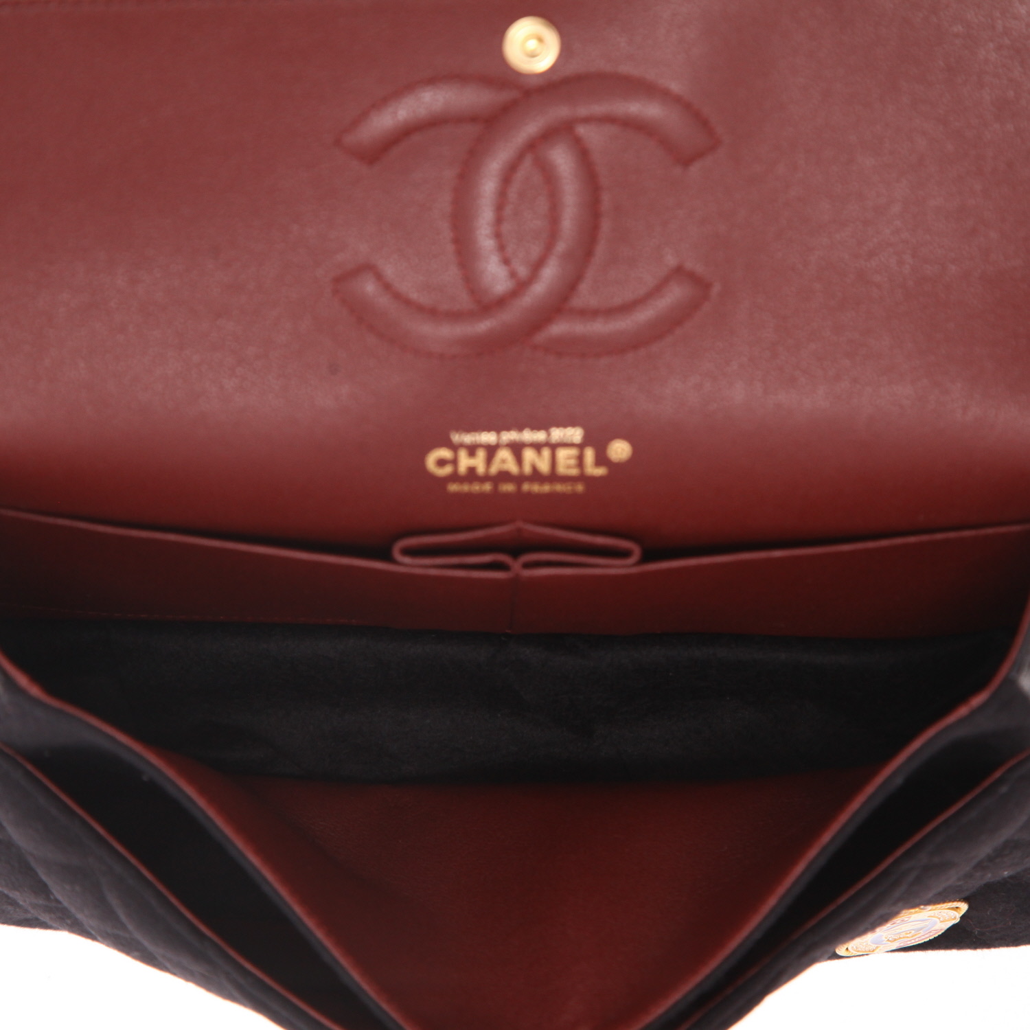Bolso de mano Chanel  Timeless en tejido jersey negro y cuero color burdeos - Detail D3