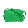 Bolso de mano Bottega Veneta  Loop modelo pequeño  en cuero intrecciato verde - 360 thumbnail